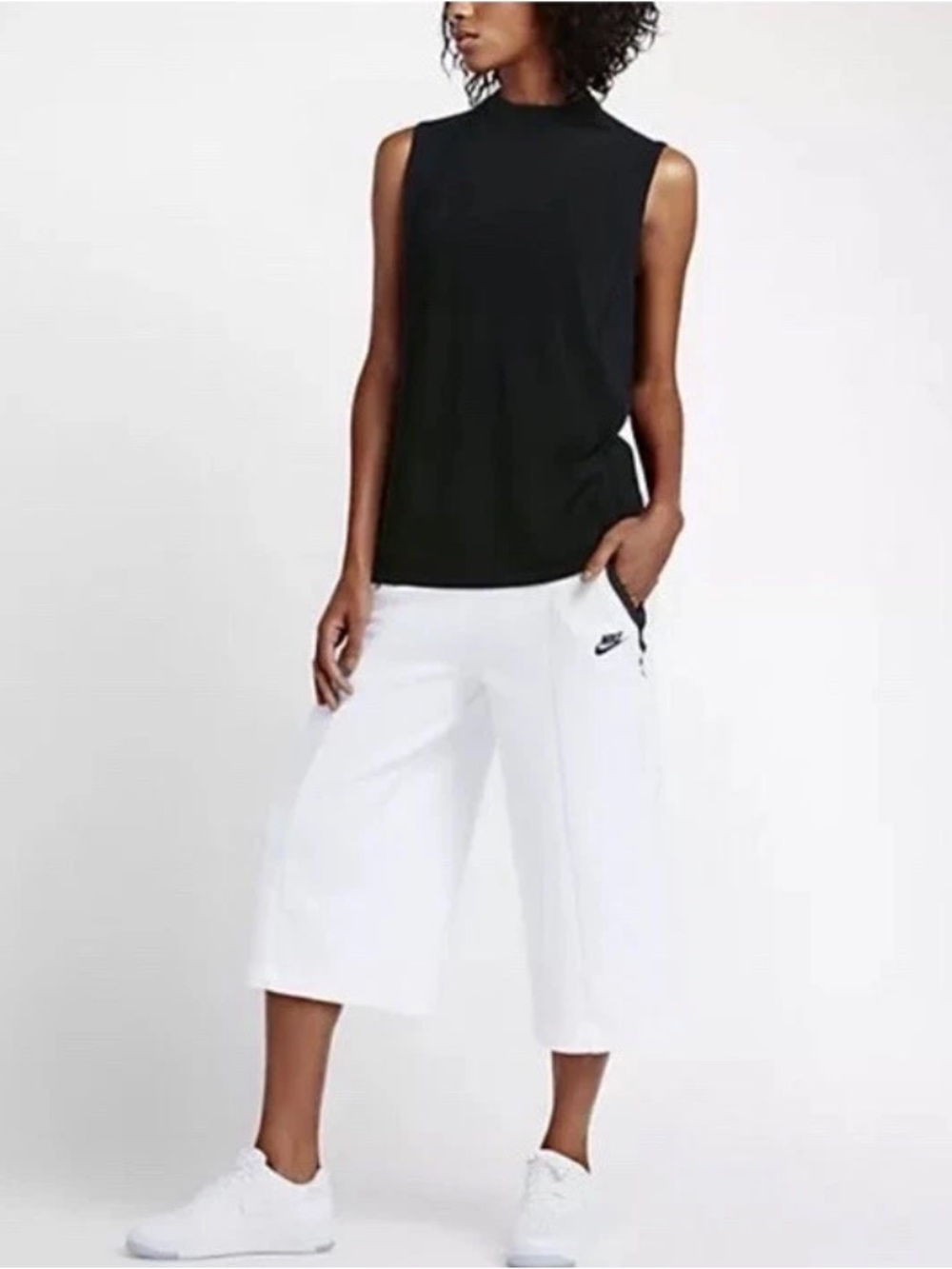 NIKE Sportswear Tech Knit Sleeveless Crew Neck BLACK Top Shirt Womens Sz X Large